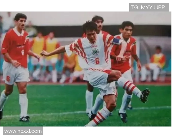 1985年中国足球球星的崛起与辉煌历程揭秘