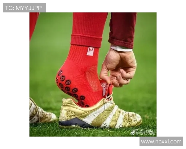 足球球星漏鸡事件曝光:背后隐藏的真相与娱乐圈的复杂联系